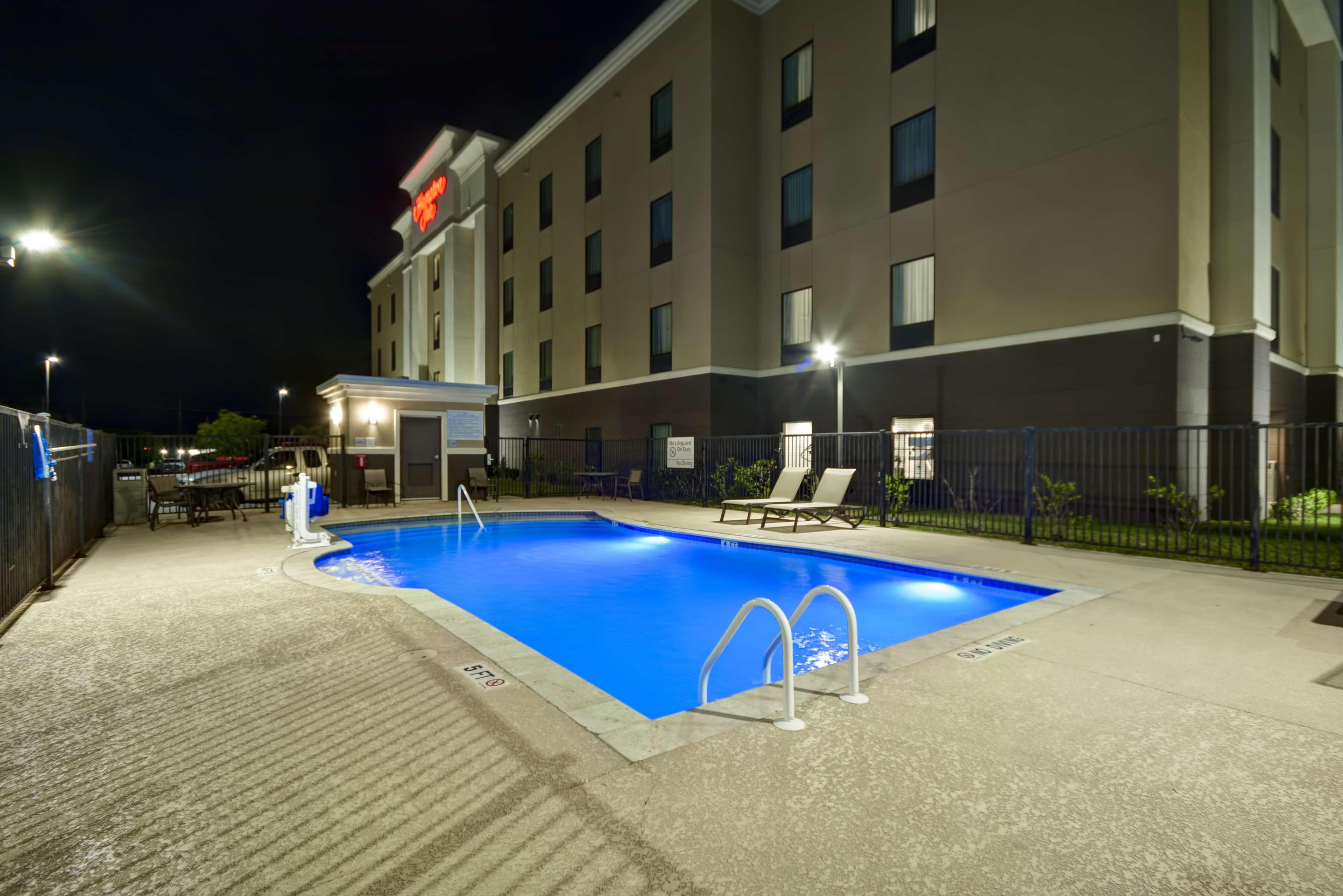 Hampton Inn Kenedy Экстерьер фото