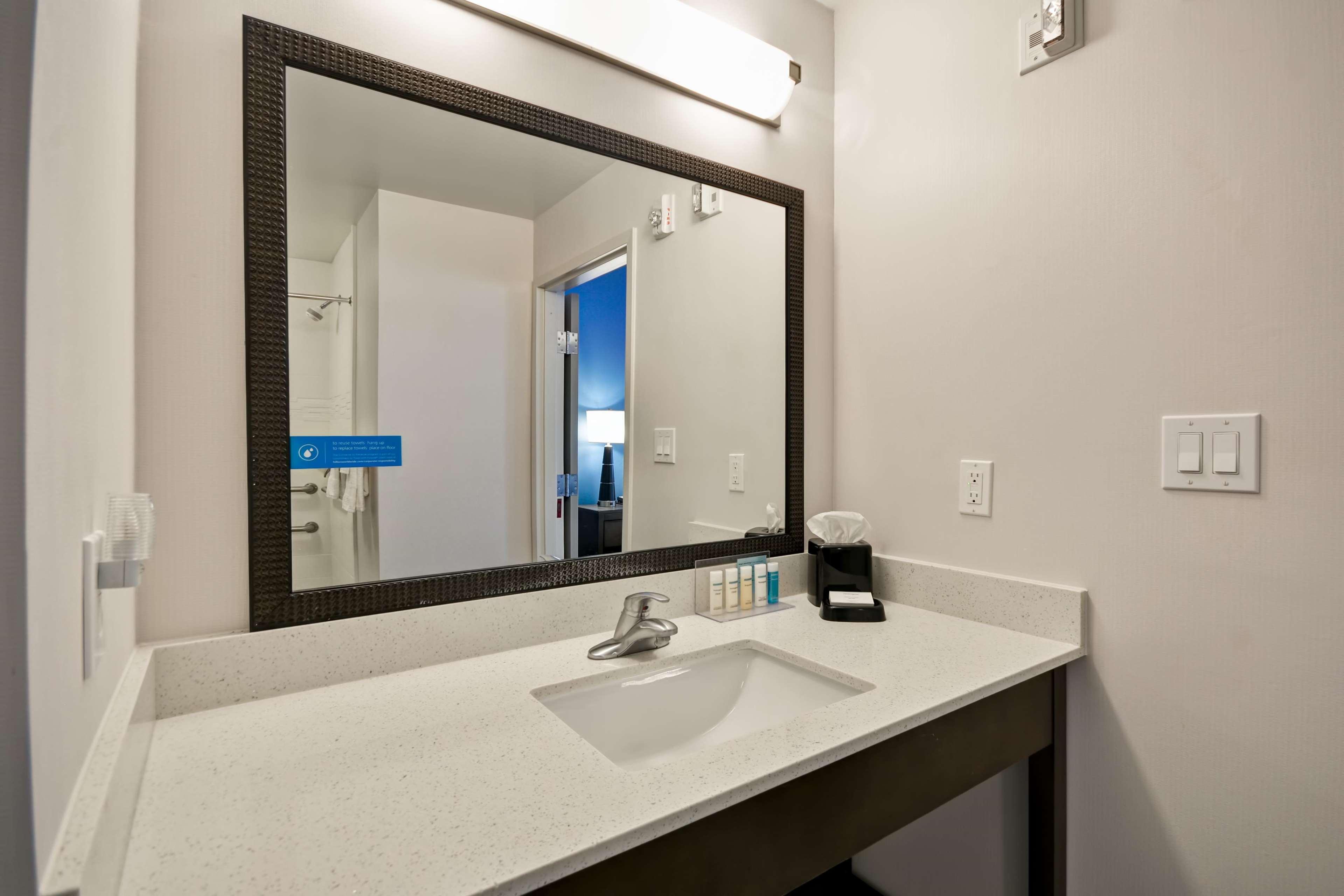 Hampton Inn Kenedy Экстерьер фото